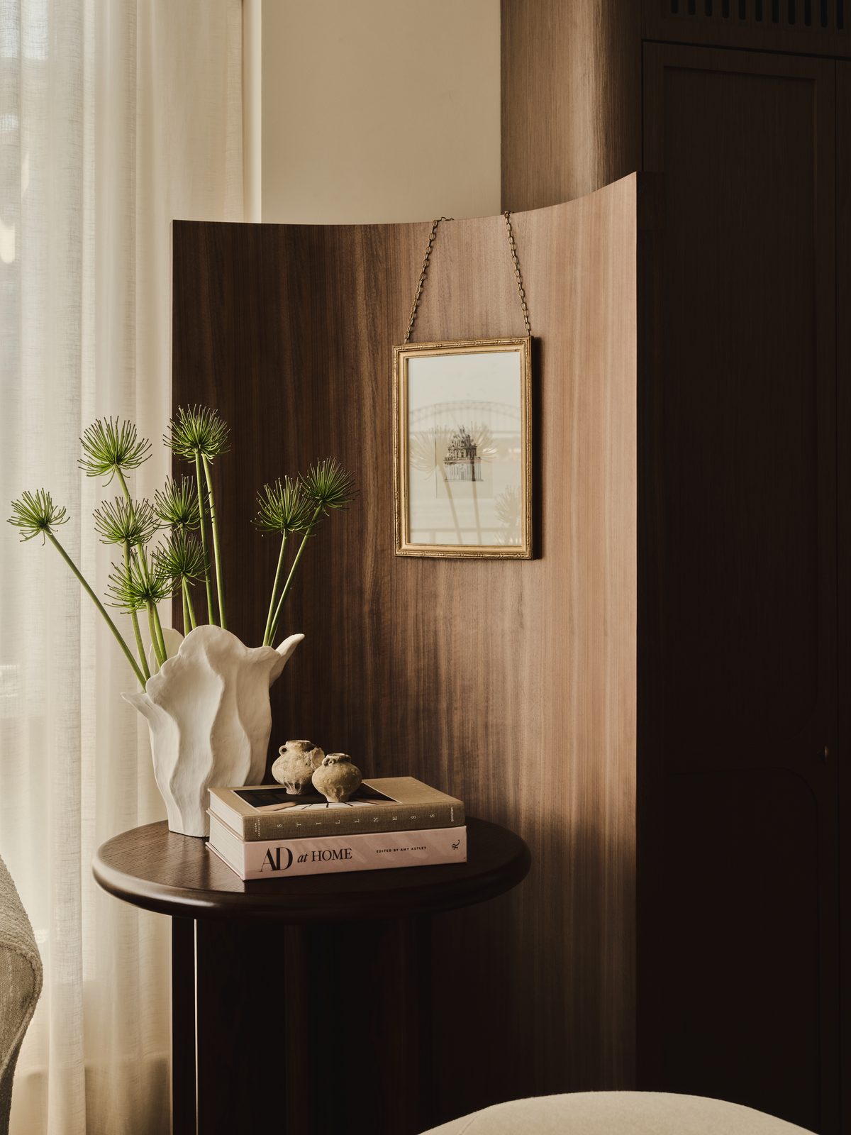 Curved timber screen